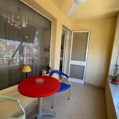 Apartment By The Sea Golem (Tirana)