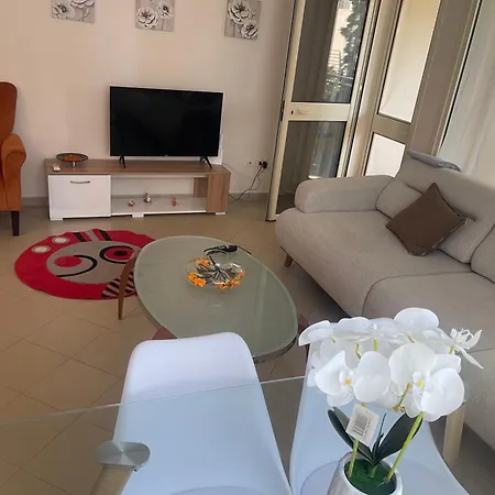 By The Sea Apartment Golem (Tirana)