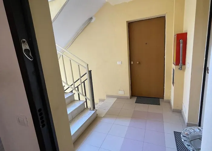 By The Sea غوليم