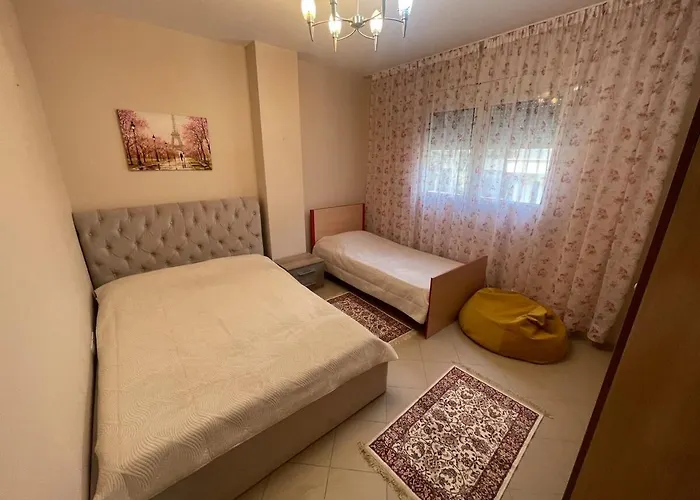 By The Sea شقة غوليم