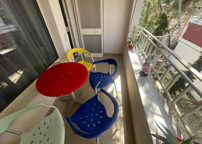 By The Sea * غوليم