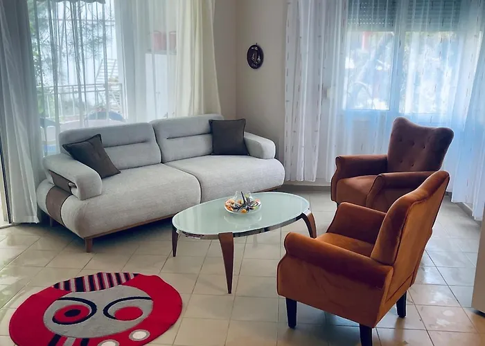 By The Sea شقة غوليم